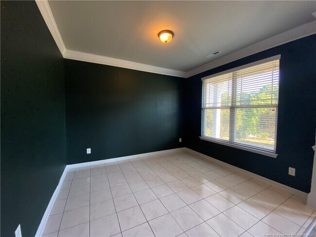 Building Photo - 199 Skycroft Dr