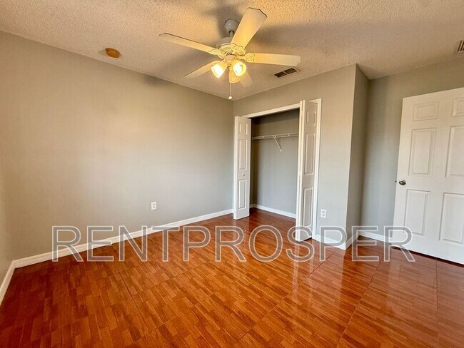 Building Photo - 677 Elbridge Dr