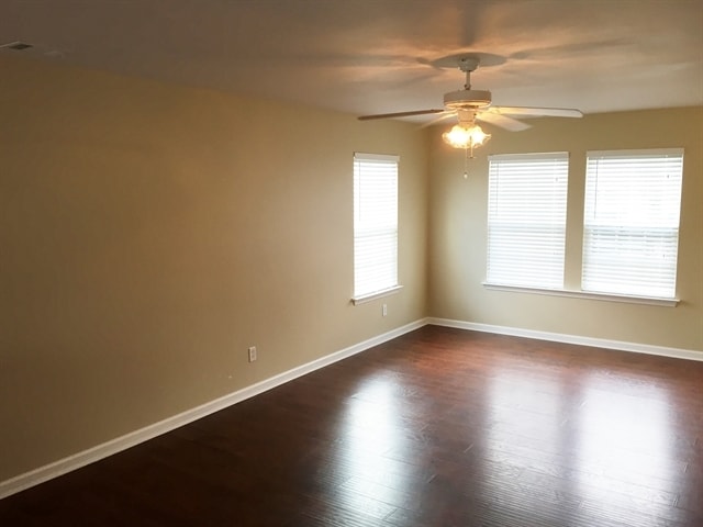 Building Photo - 512 Windsong Dr