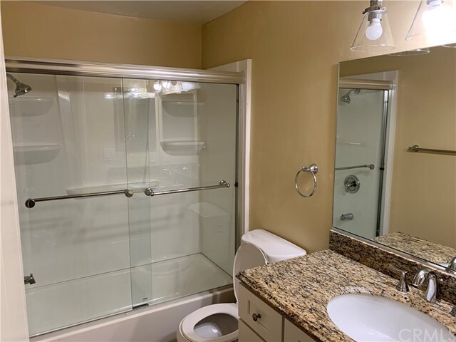 Building Photo - 17042 Pinehurst Ln