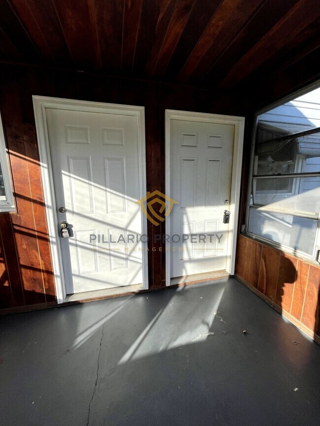 Building Photo - 5260-5262 Fletcher Avenue