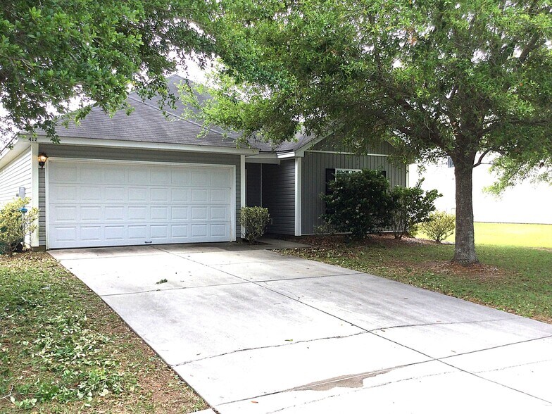 Primary Photo - 422 Sea Breeze Dr