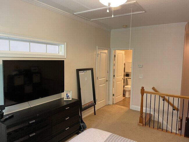 Guest Bedroom - 1 Edge Ct