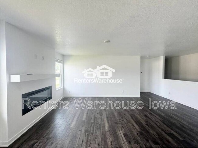 Building Photo - 4195 Cheyenne Ct