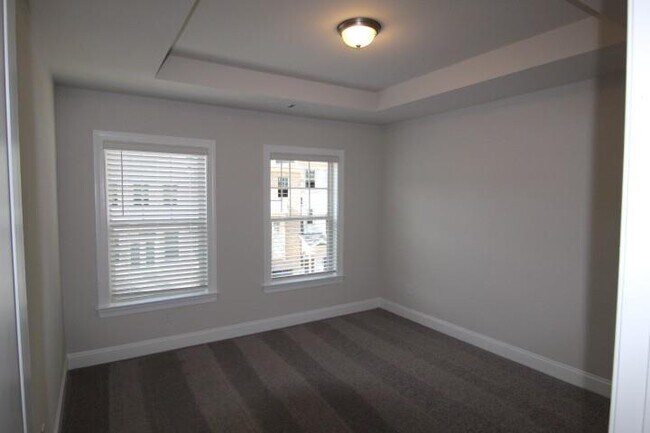Building Photo - 1329 Rosen Rd