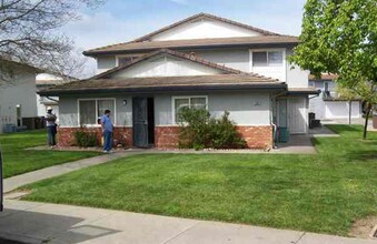 Building Photo - Great Condo in Antioch!