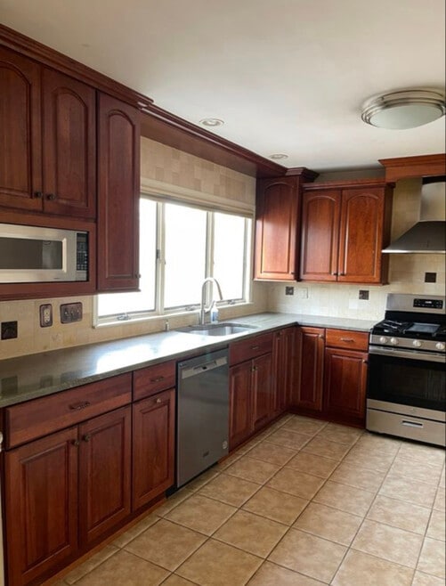 Building Photo - 19 Hanover Ct