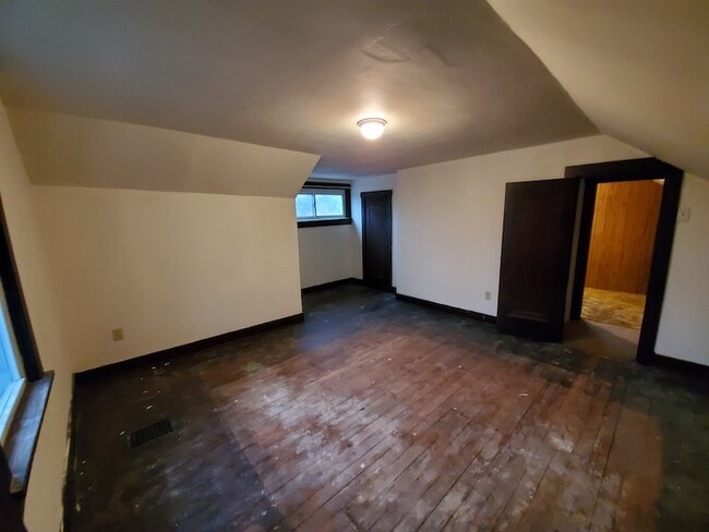 Building Photo - 1137 Oakleaf Dr