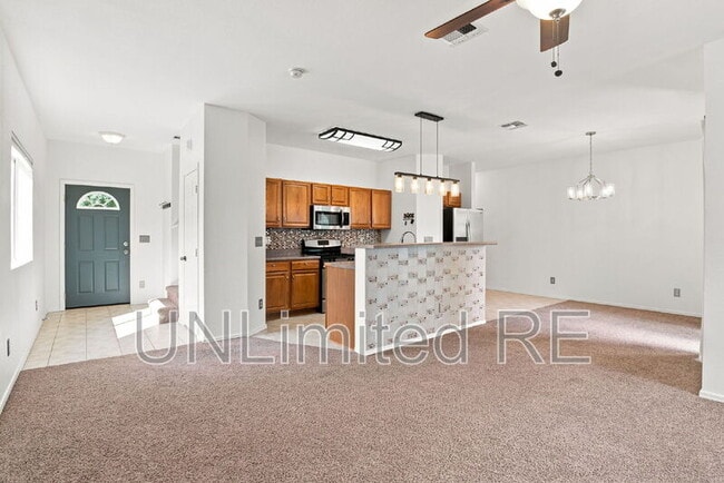 Building Photo - 9132 W Arden Ln