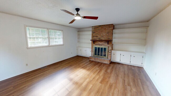 Building Photo - 2808 Player Ave