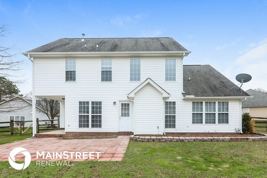 Building Photo - 7009 Gatwick Ln