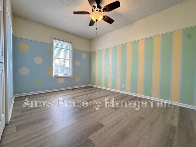 Building Photo - 7355 S 20th St