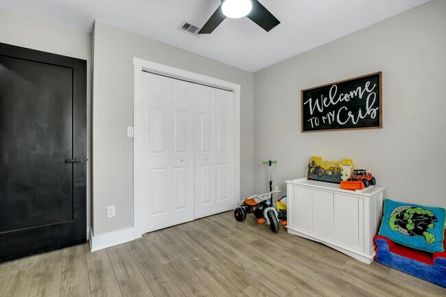 Building Photo - 6605 Donerail Trail