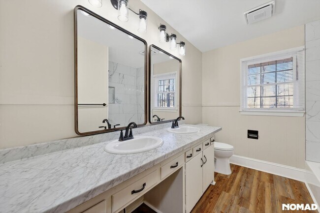 Building Photo - Spacious 4BR House in Mooresville