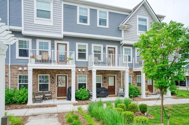 Primary Photo - 197 Sean St