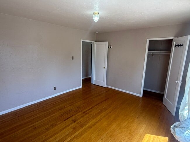Building Photo - 3-Bedroom Single Family Home in Richmond Annex / El Cerrito Area