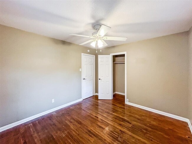 Building Photo - 805 Herndon Ln