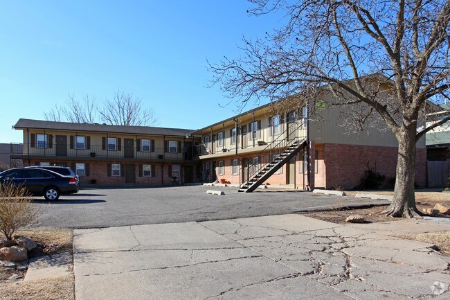 Primary Photo - Lawndale Apartments