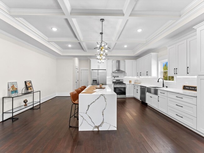 Building Photo - Modern Luxury Meets Everyday Comfort in This Stunning New 3-Bedroom Home Near Downtown!