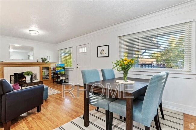 Building Photo - 648 East Pl