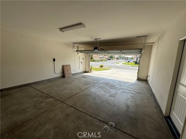 Building Photo - 5795 Berryhill Dr