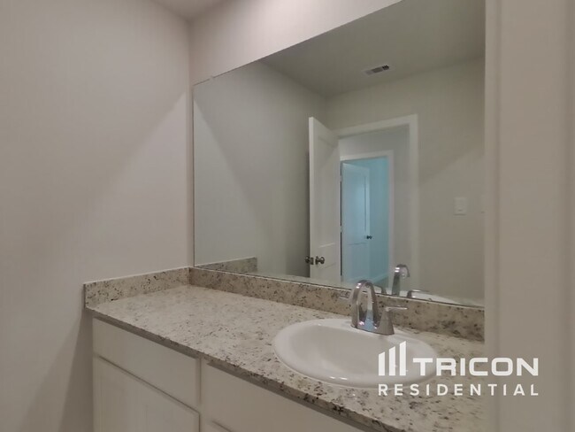 Building Photo - 11510 Prosperity Dr