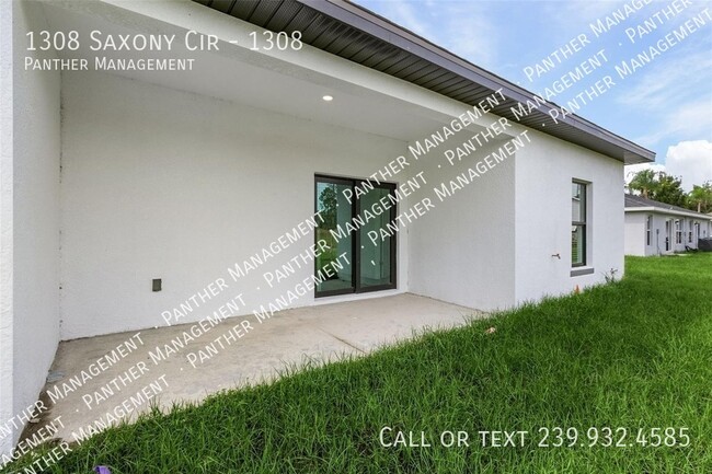 Building Photo - 1308 Saxony Cir