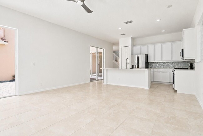 Building Photo - 207 Isle Verde Way