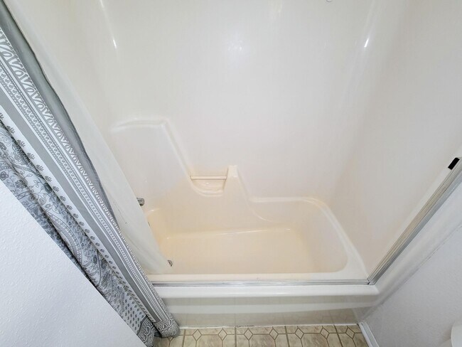 Building Photo - 1815 Country Village Blvd