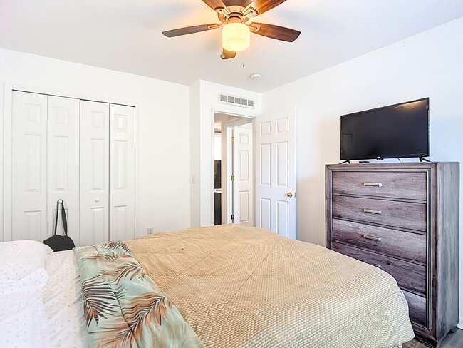 Building Photo - 9856 Ashburn Lake Dr