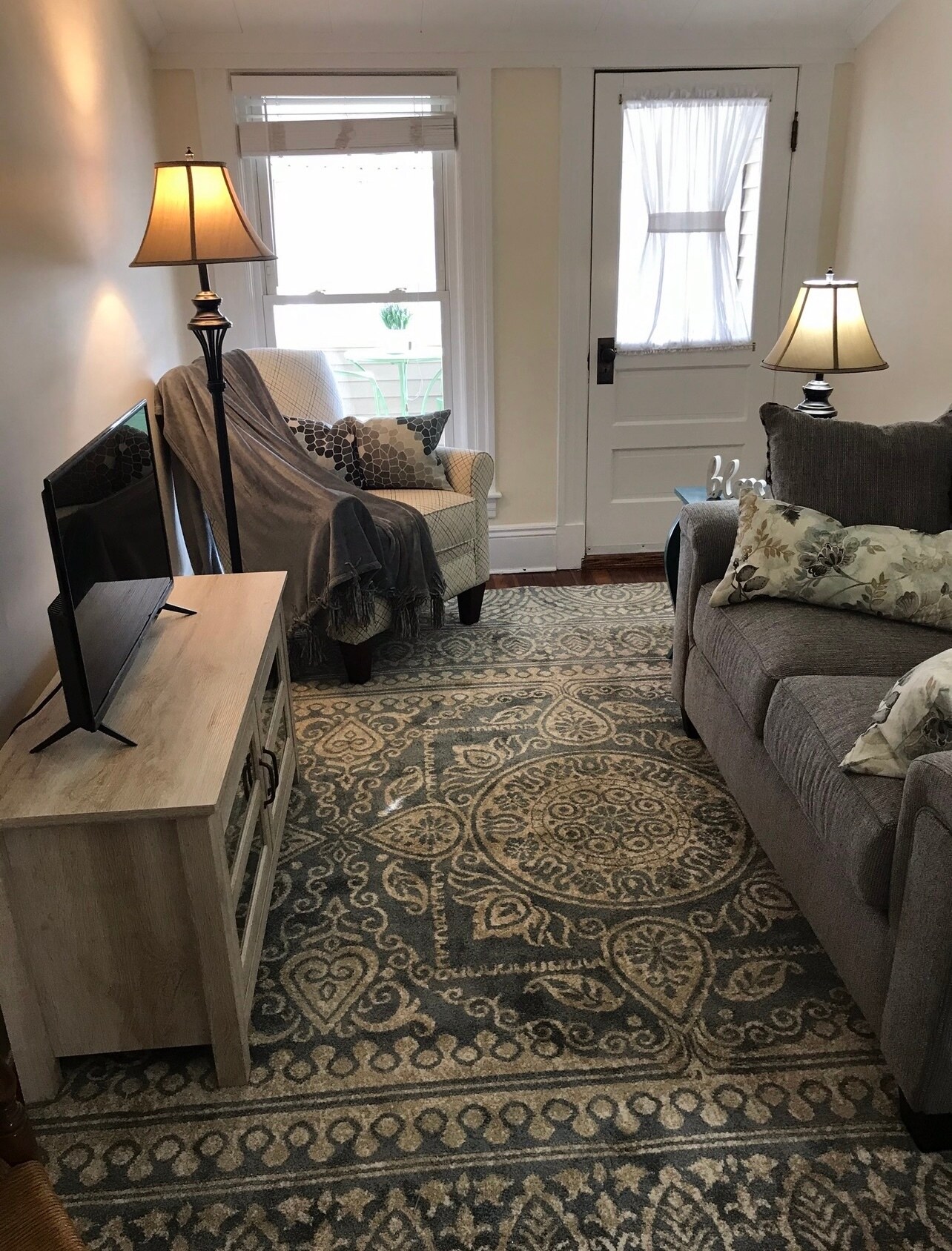 Living room - 111 Lyman St