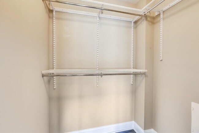 Building Photo - Gorgeous 2/2 with luxurious Lobby Level Condo in Hampden Row