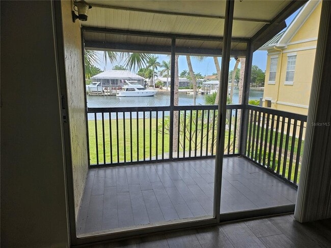 Building Photo - 1028 Apollo Beach Blvd