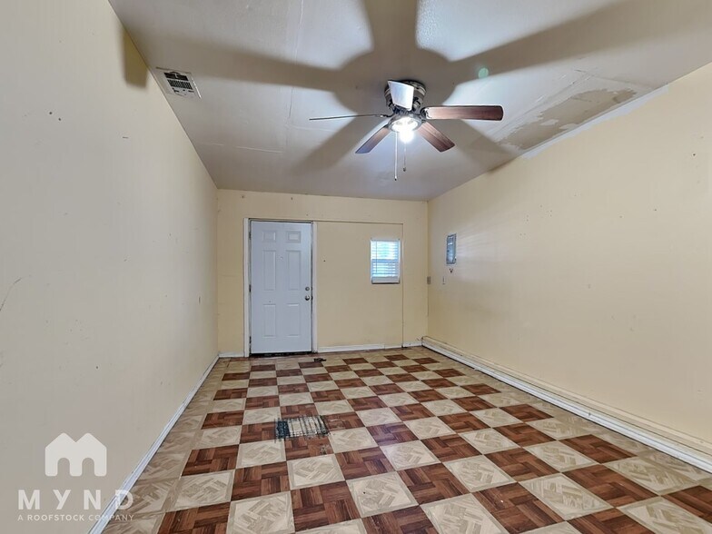 Building Photo - 11809 Garden Terrace Dr