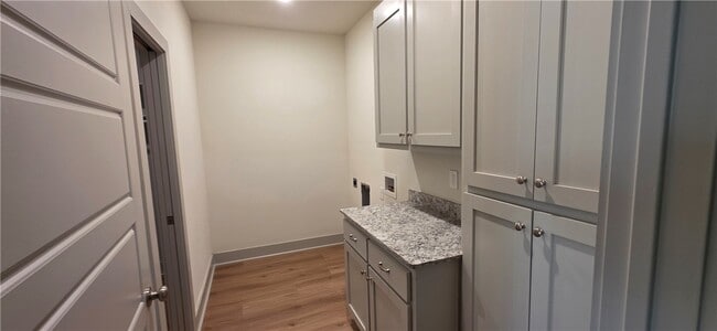 Building Photo - 941 Petit Jean St