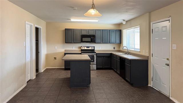 Building Photo - 3505 Truman St