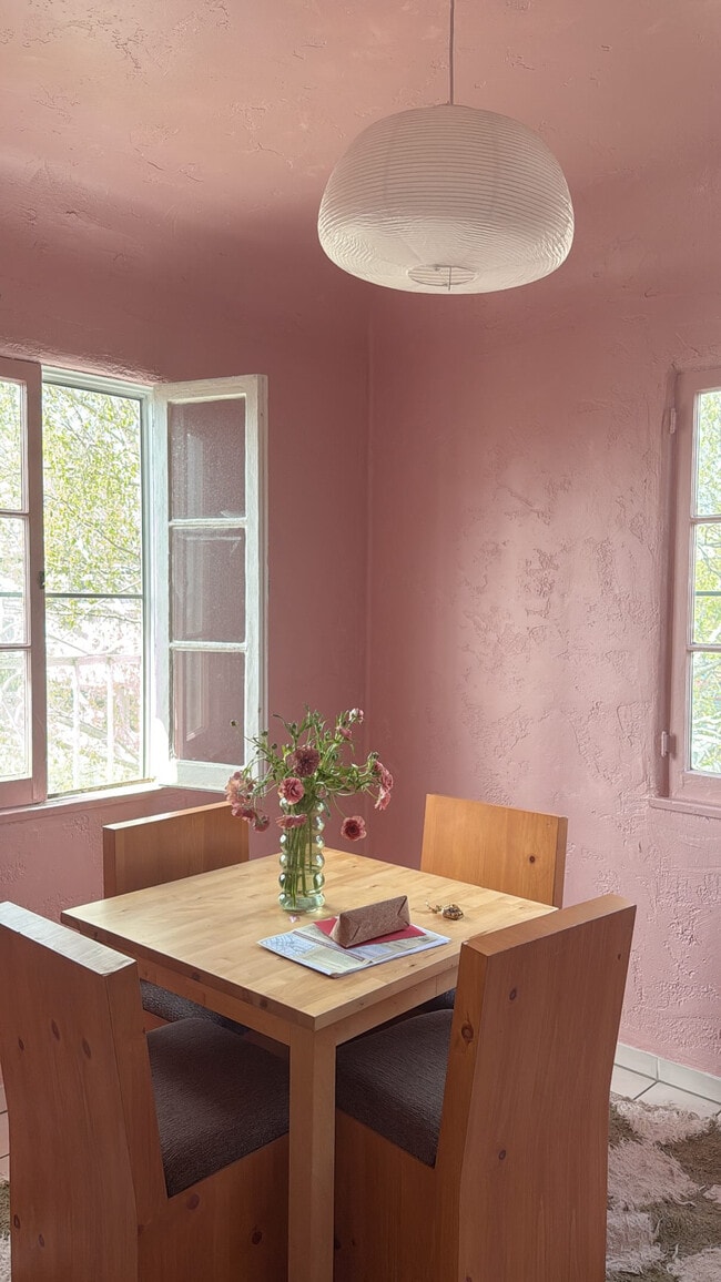 Building Photo - 1416 Ellsmere Ave