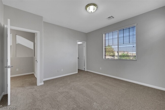 Building Photo - 7987 Home Light St