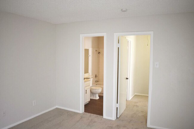 Building Photo - 2011 Via Sonoma Via