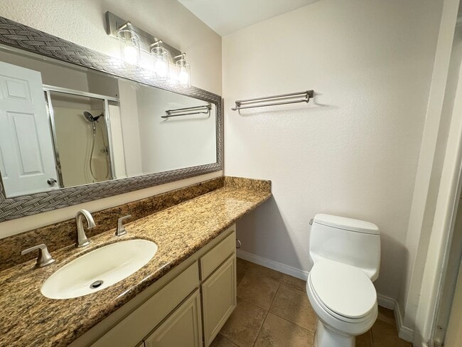 Building Photo - Beautiful 2Bd/2Ba Condo w/2 Reserved Parking Spaces, Extra Storage and Patio in Fullerton!