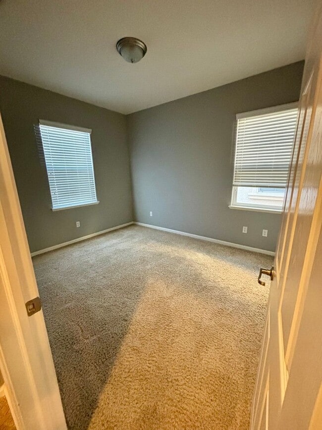 Building Photo - Beautiful Natomas 3/2.5 Home (Please Read Entire Marketing Ad for Viewings)