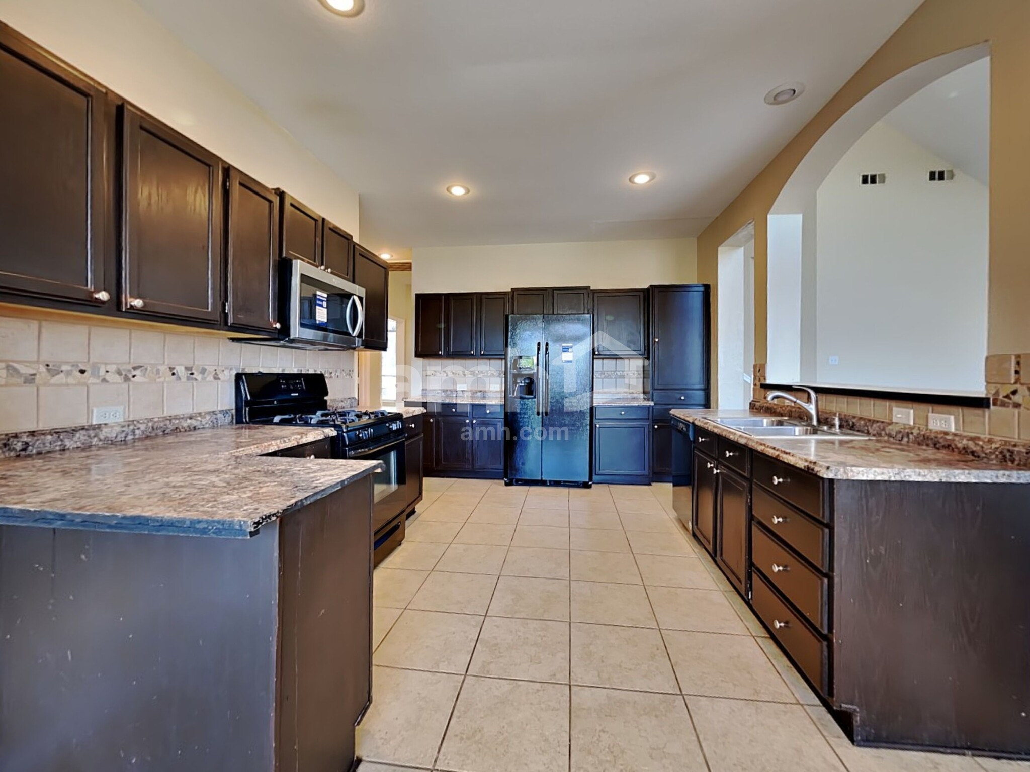 Building Photo - 1506 Holveck Dr