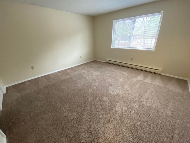 Building Photo - 99 Powers St