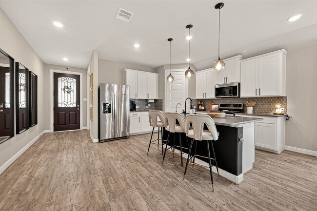 Building Photo - 20223 Sagebrush Hollow Dr