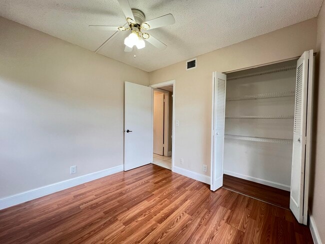 Building Photo - 21890 Lake Forest Cir