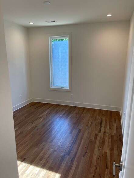 3rd Floor Bedroom 2 - 110 Oceola Ave