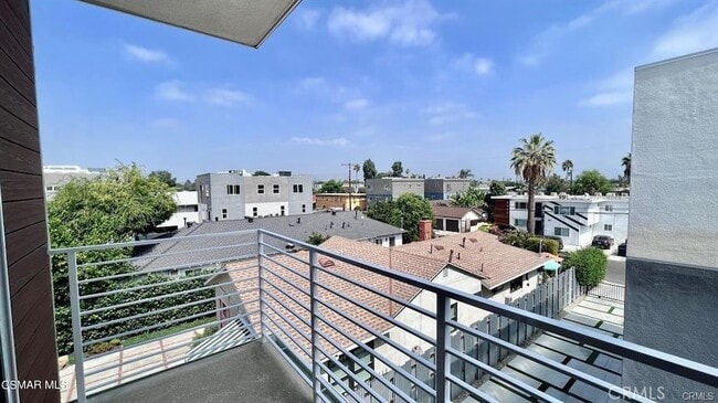 Building Photo - 5635 Klump Ave