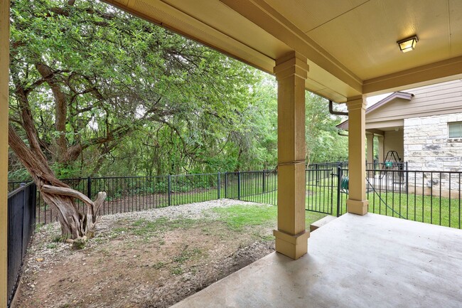 Building Photo - Updated Scofield Villas Condo with Garage & Private Yard