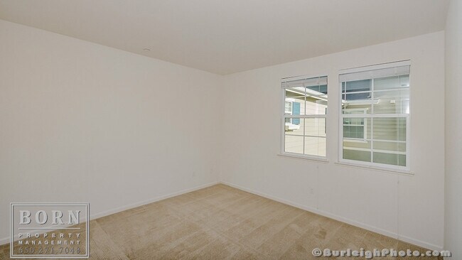 Building Photo - 643 Turnbuckle Dr