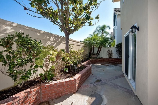 Building Photo - 2720 Point Del Mar